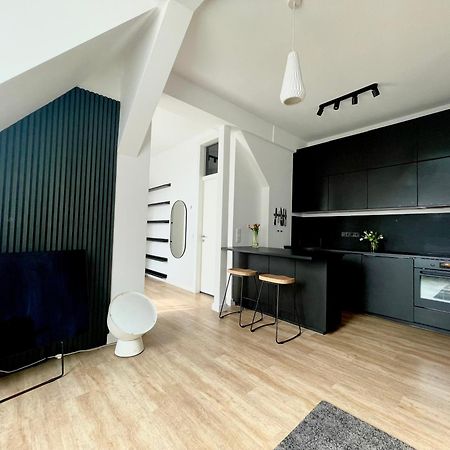 Super Zentrales Design-Apartment Wiesbaden Buitenkant foto