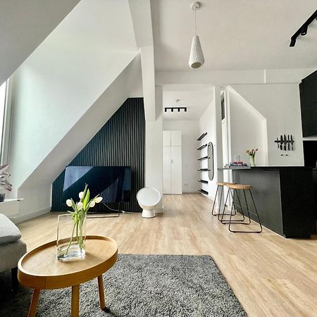 Super Zentrales Design-Apartment Wiesbaden Buitenkant foto