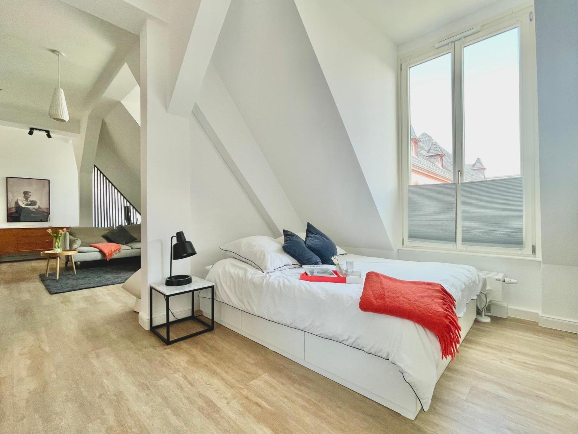 Super Zentrales Design-Apartment Wiesbaden Buitenkant foto